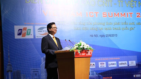 พัฒนาเทคโนโลยีสารสนเทศคือเส้นทางที่สั้นที่สุดเพื่อให้เวียดนามก้าวรุดหน้าไปกับยุคสมัย